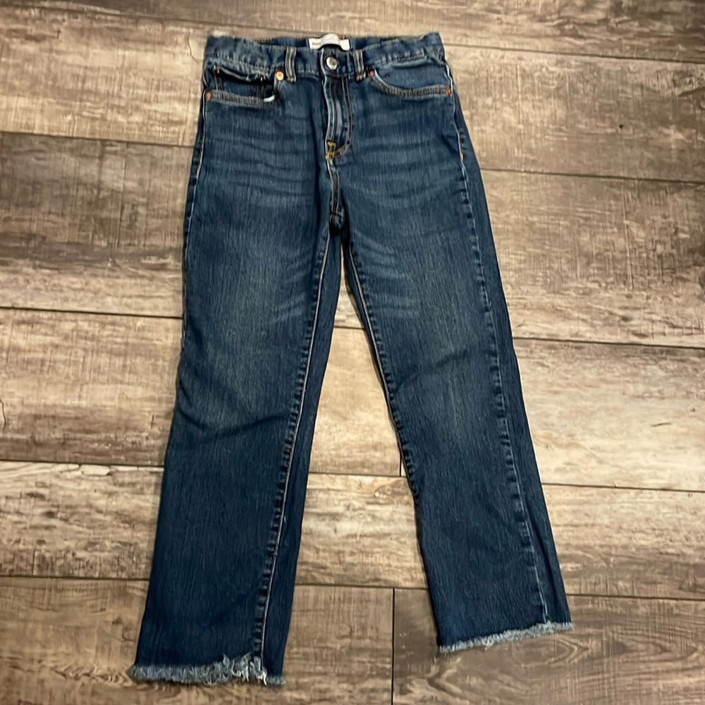 LEVIS HIGH RISE STRAIGHT ANKLE LENGTH WITH RAW HEM JEANS